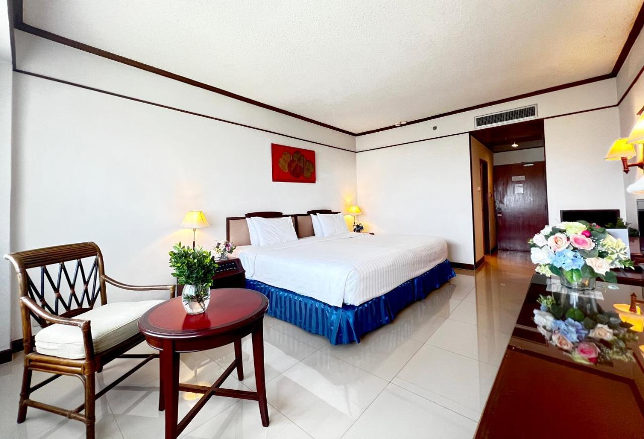 Mercure Chiang Mai Exterior photo