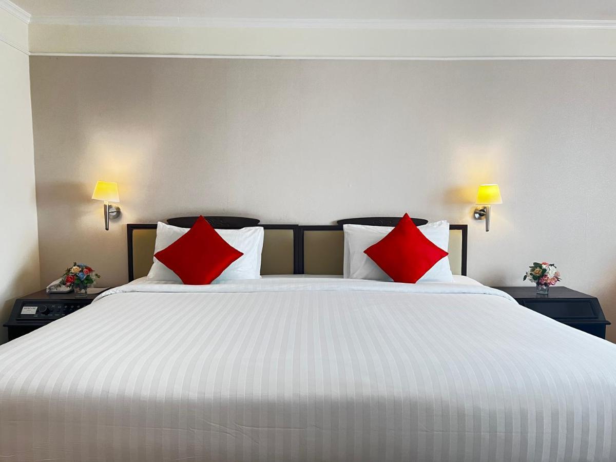 Mercure Chiang Mai Exterior photo