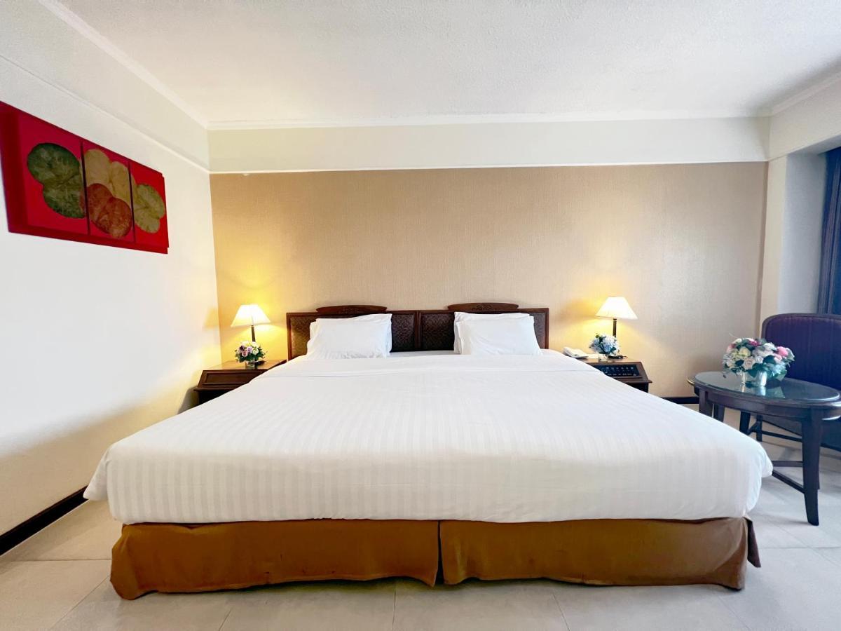 Mercure Chiang Mai Exterior photo